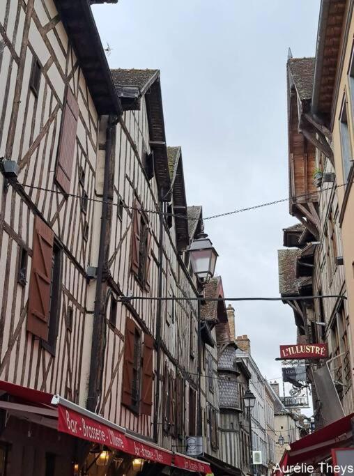 Le Clos Guivet Troyes Exterior photo