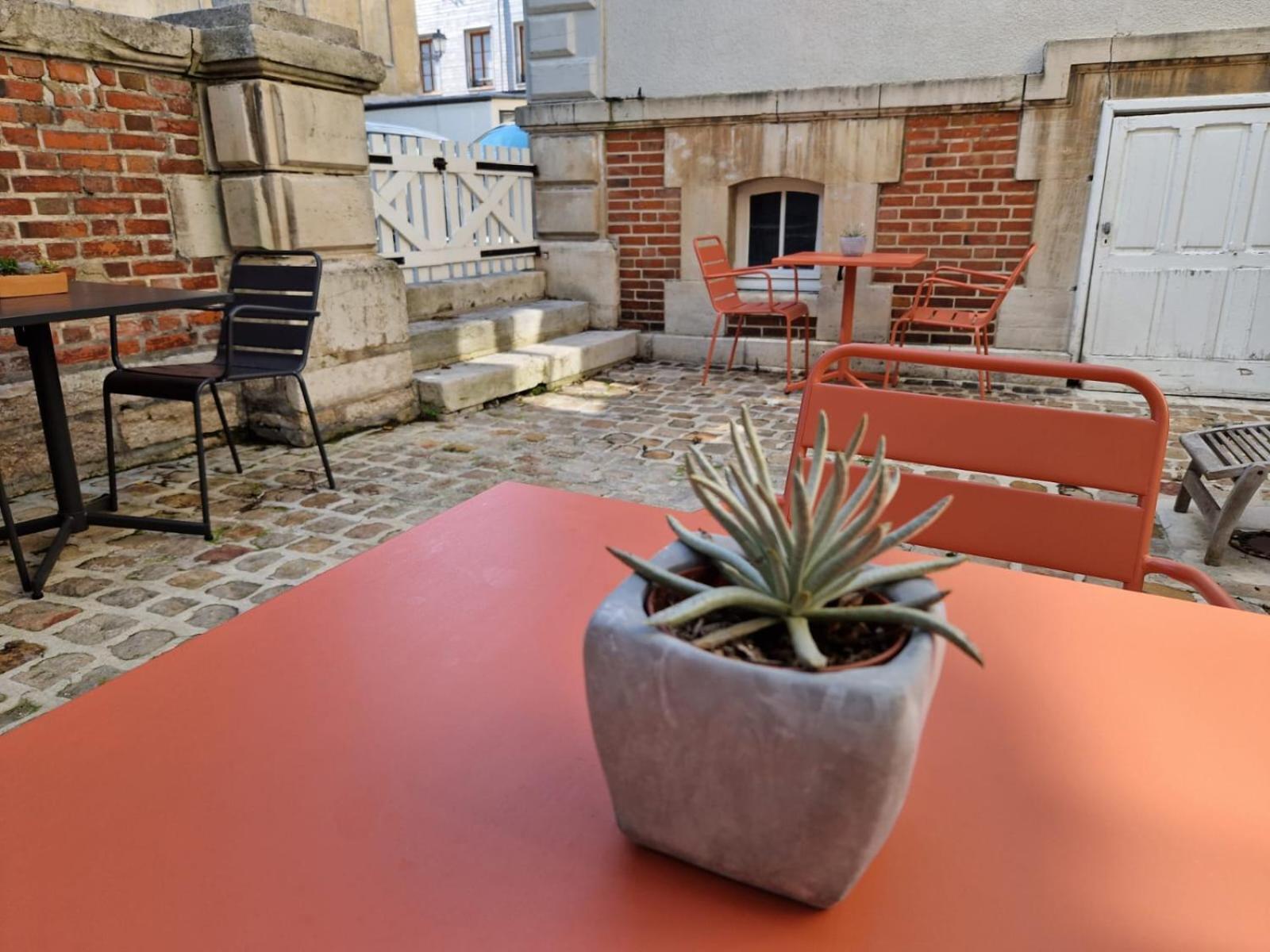 Le Clos Guivet Troyes Exterior photo
